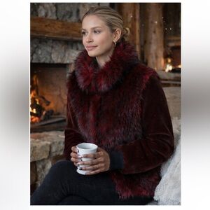 Sosken Gisela Faux Fur Coat in Burgundy Red Size S